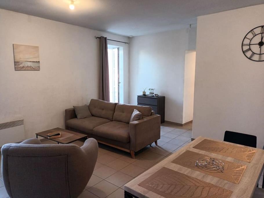 Appartement Duplex Nimes Centre ภายนอก รูปภาพ