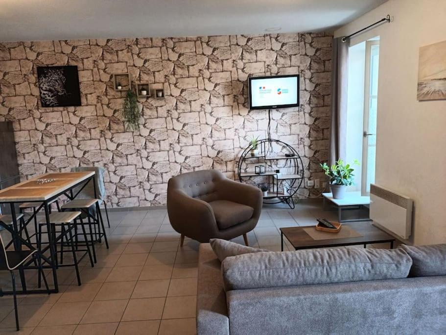 Appartement Duplex Nimes Centre ภายนอก รูปภาพ